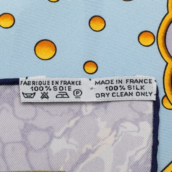 Authentic Hermes Carré Carpe Diem Silk Scarf - Picture 3 of 4